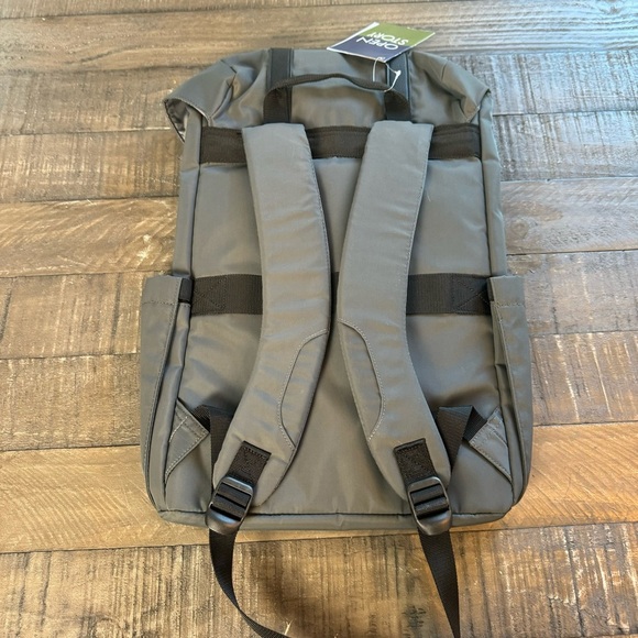 Open Story Fitted Flap Backpack Gray Laptop Sleeve Travel Water Resistant NWT - Picture 10 of 11